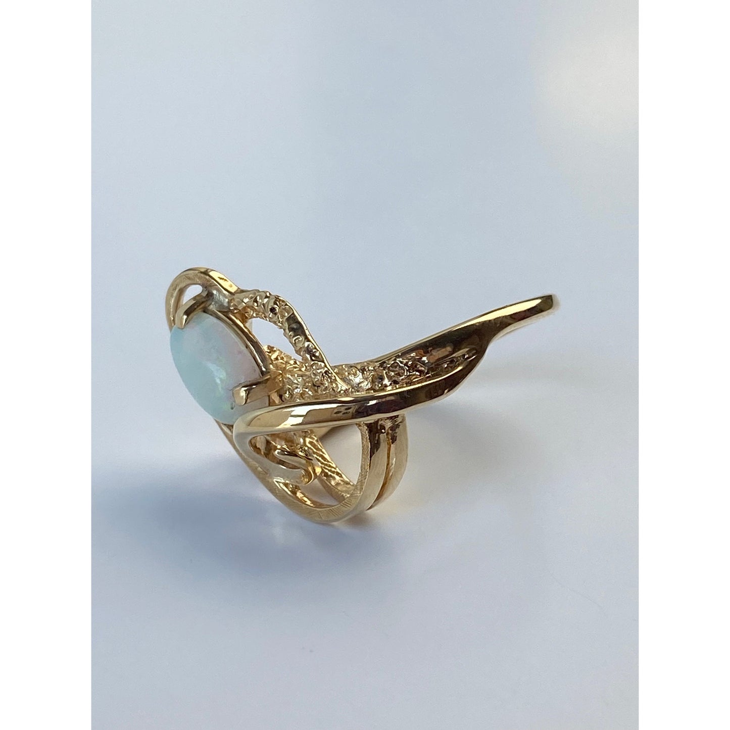 Vintage Solid 14k Yellow Gold Opal Textured Ring - Size 6.75