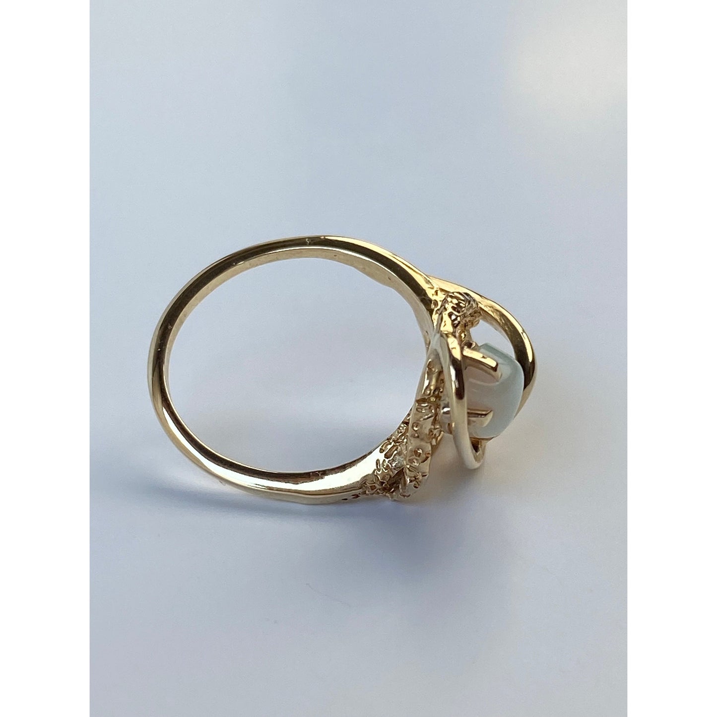 Vintage Solid 14k Yellow Gold Opal Textured Ring - Size 6.75