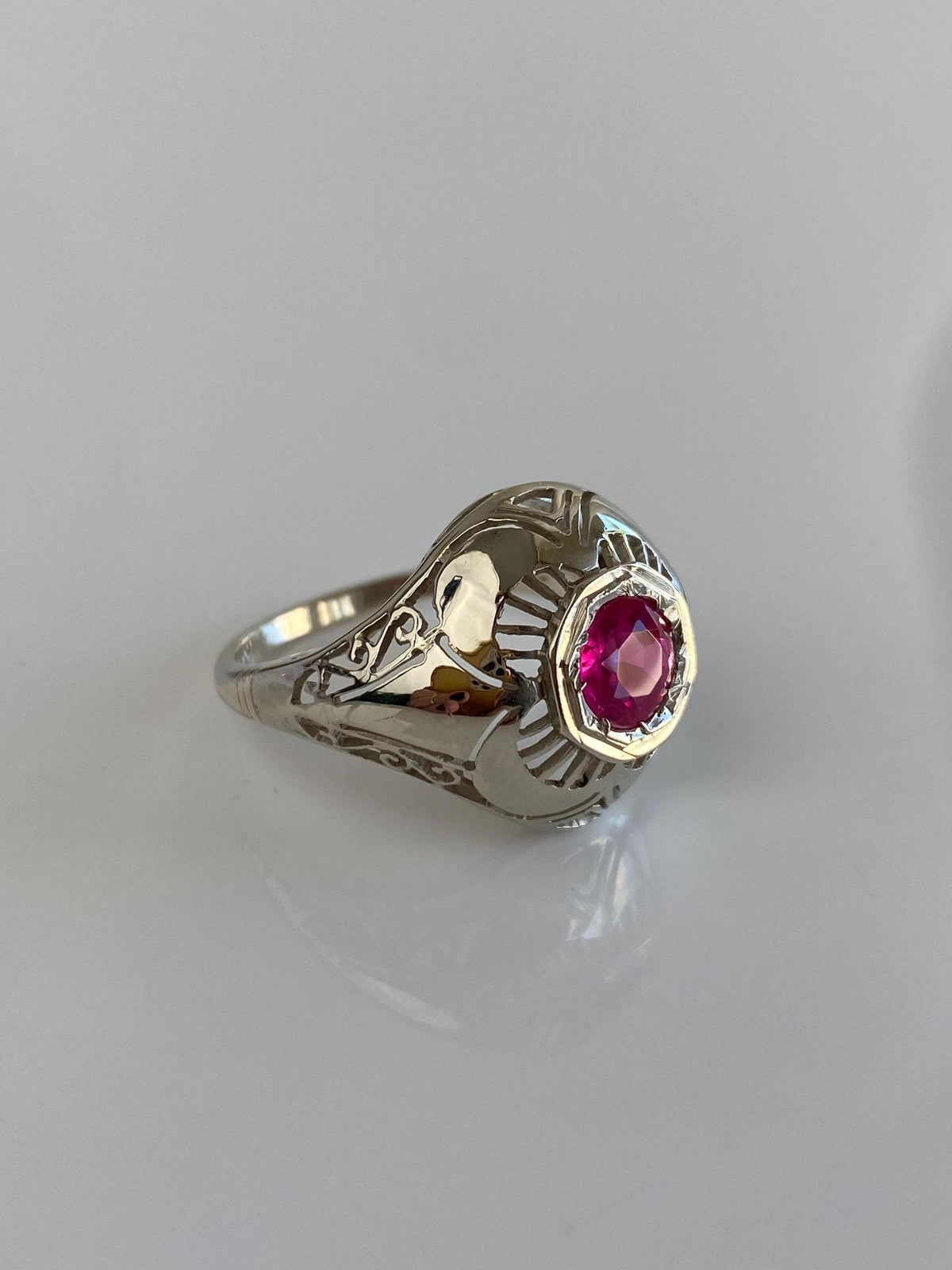 Vintage Solid 14k White Gold Pink Sapphire Domed Art Deco Ring - Size 8