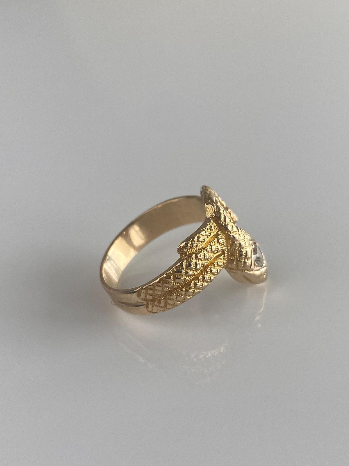 Vintage Solid 14k Yellow Gold Clear Sapphire Snake Ring - Size 6