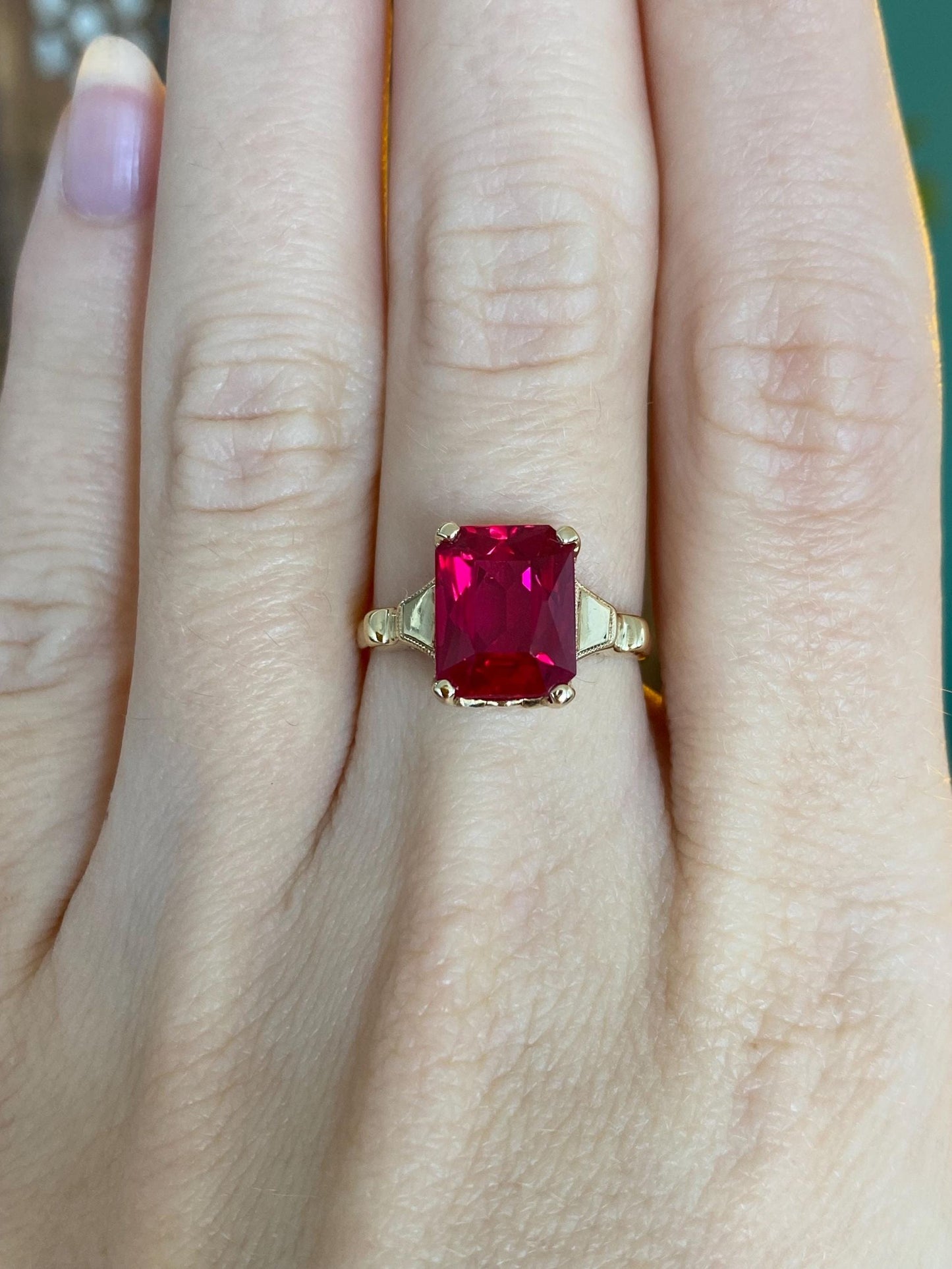 Vintage Solid 10k Yellow Gold Pink Sapphire Ring - Size 6.25