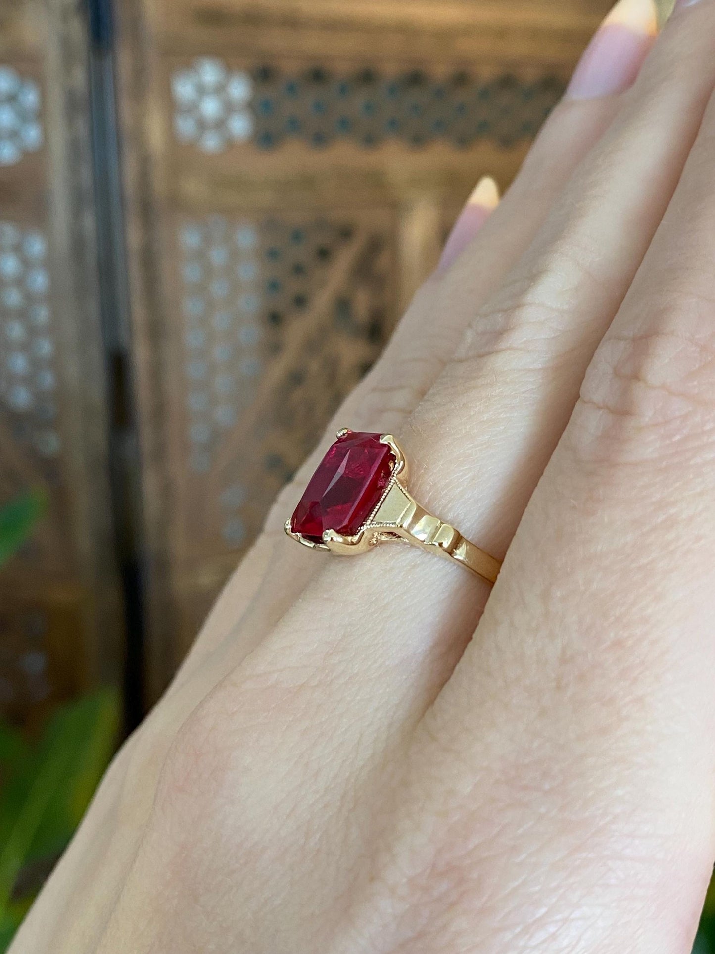 Vintage Solid 10k Yellow Gold Pink Sapphire Ring - Size 6.25