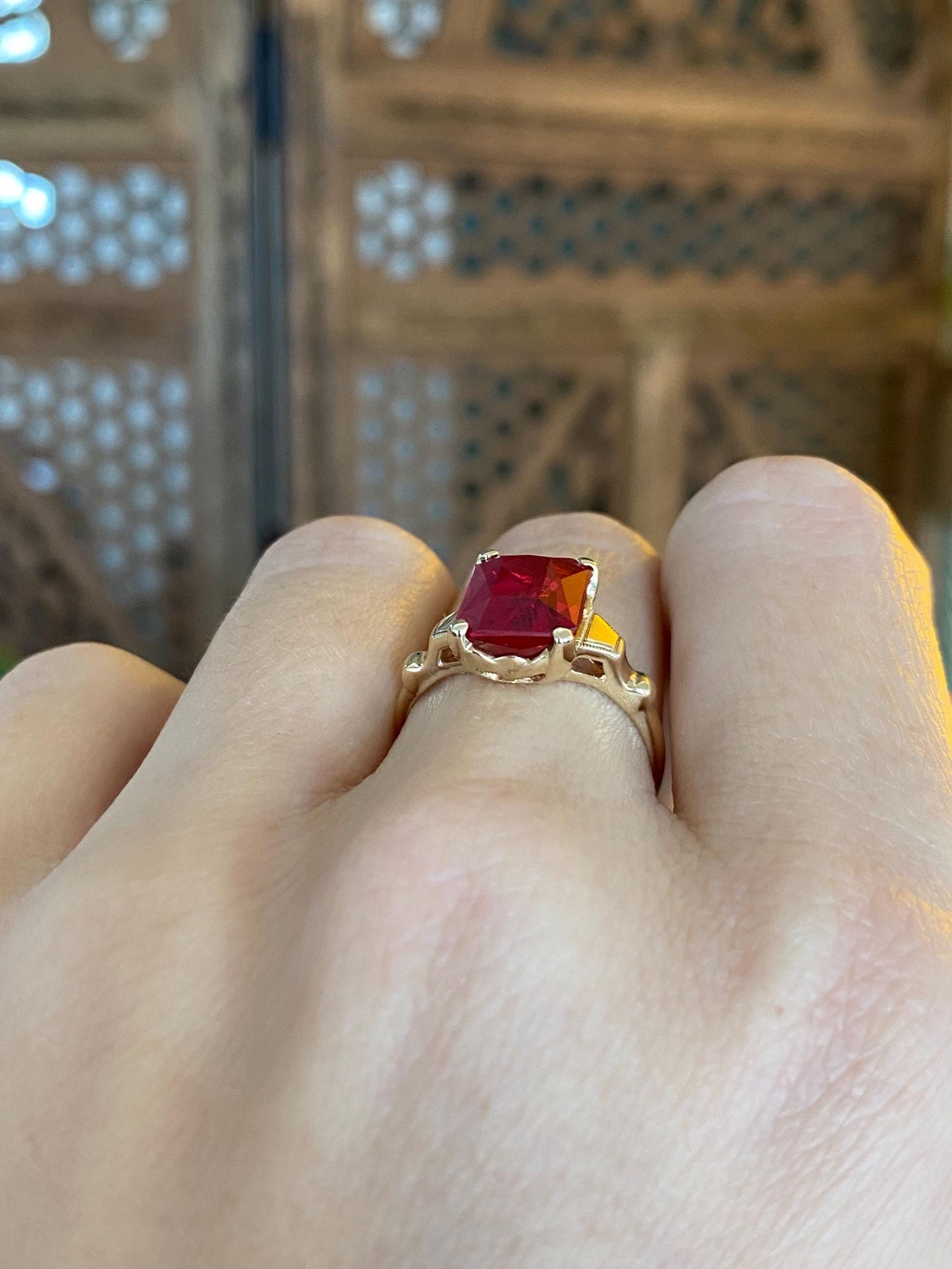 Vintage Solid 10k Yellow Gold Pink Sapphire Ring - Size 6.25