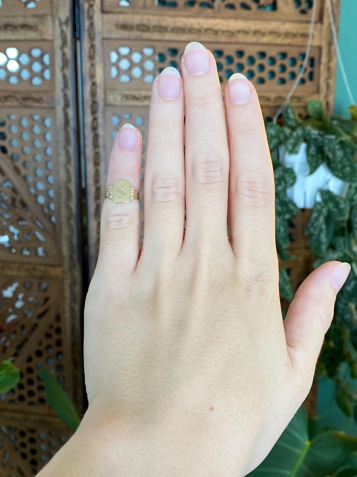 Vintage Solid 10k Yellow Gold Initial S Baby Signet Midi Ring - Size 1.5
