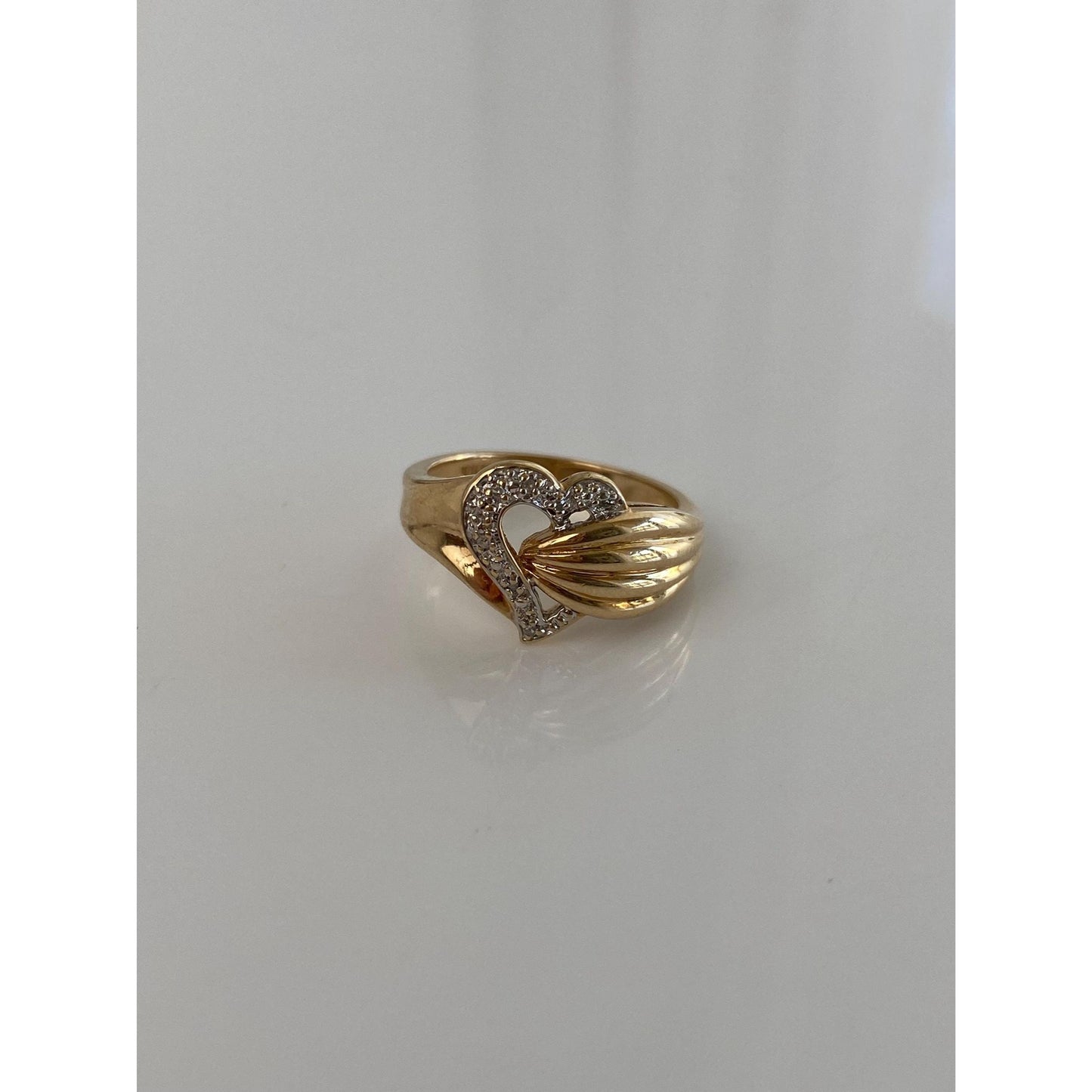 Vintage Solid 10k Yellow Gold Clear Sapphire Heart Ring - Size 6.25