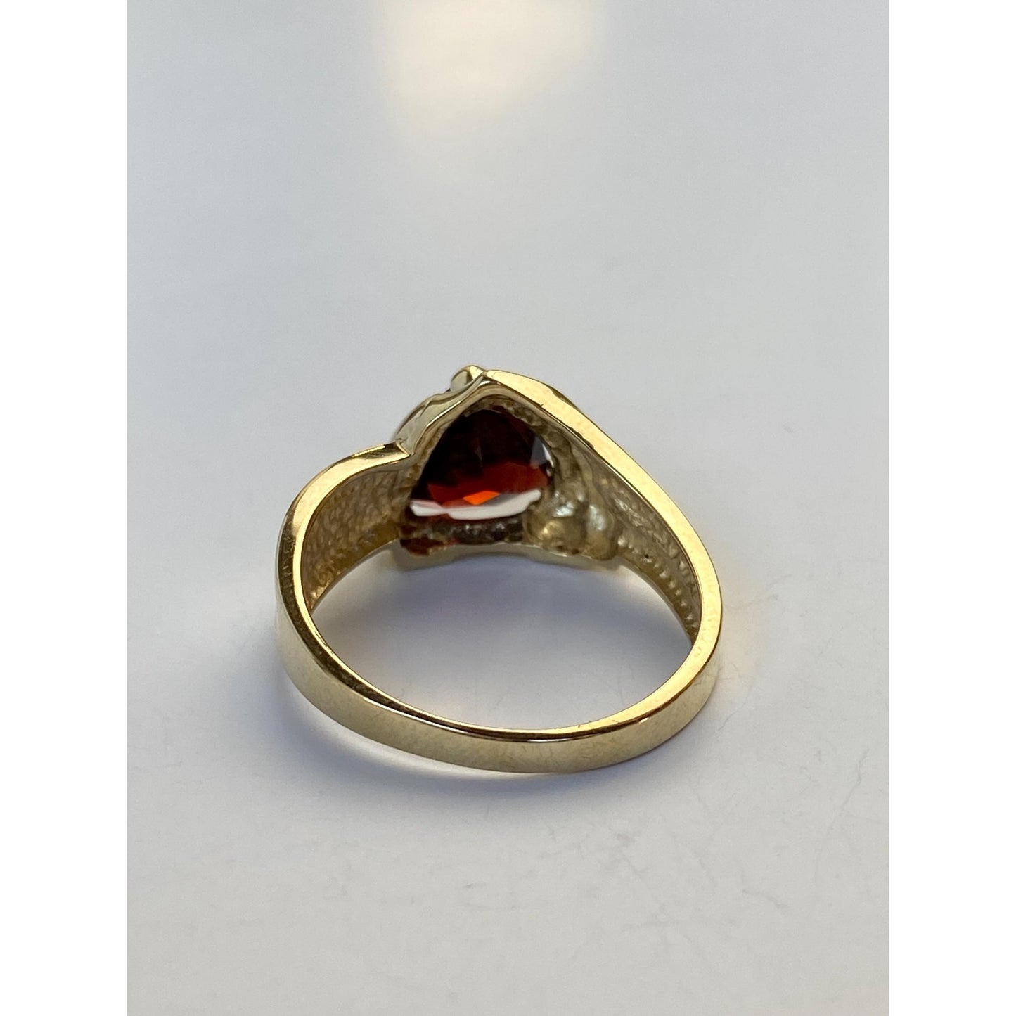 Vintage Solid 10k Yellow Gold Garnet Triangle Ring - Size 8