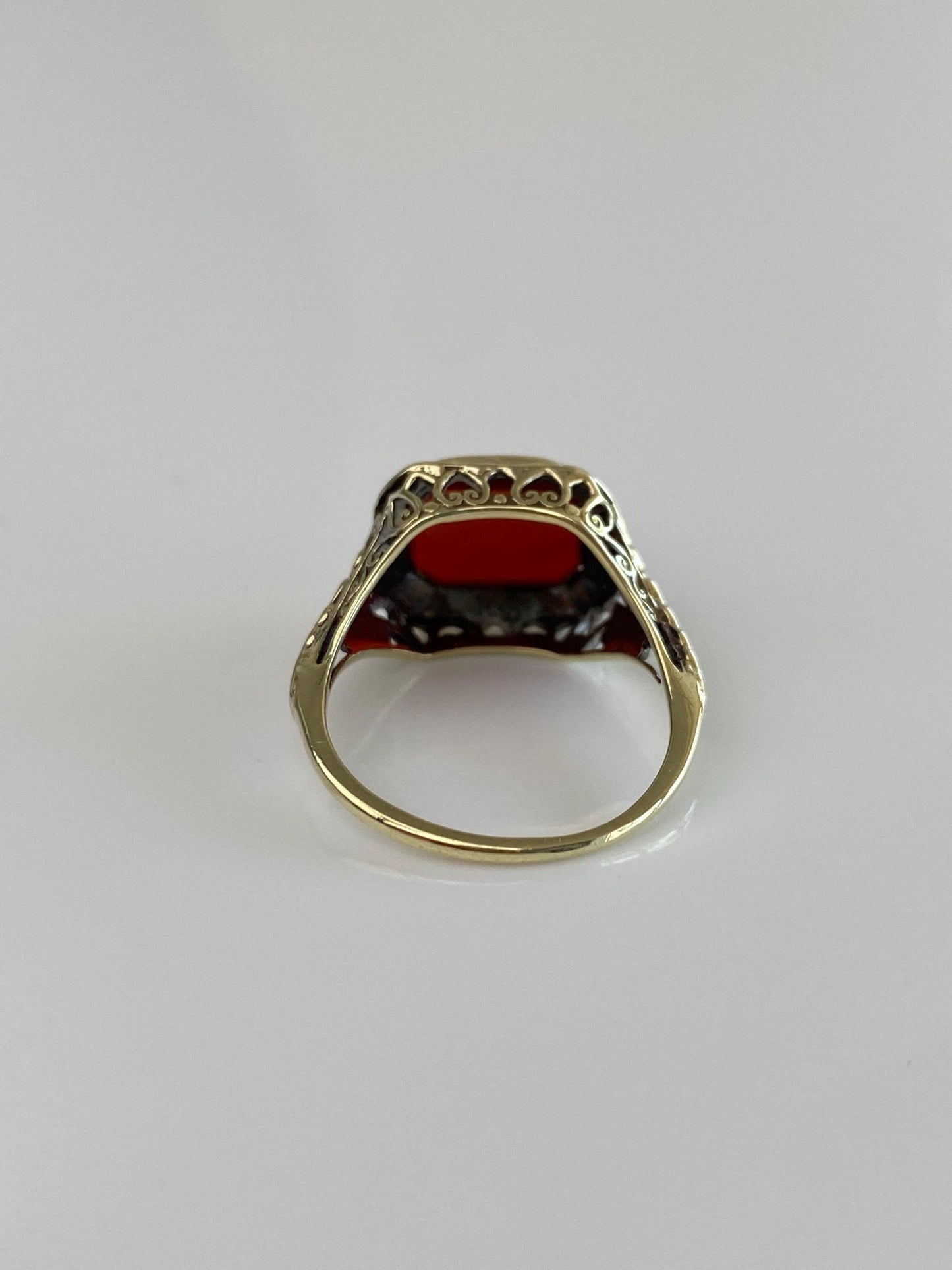 Vintage Solid 14k Yellow Gold Carnelian Ring - Size 5.75