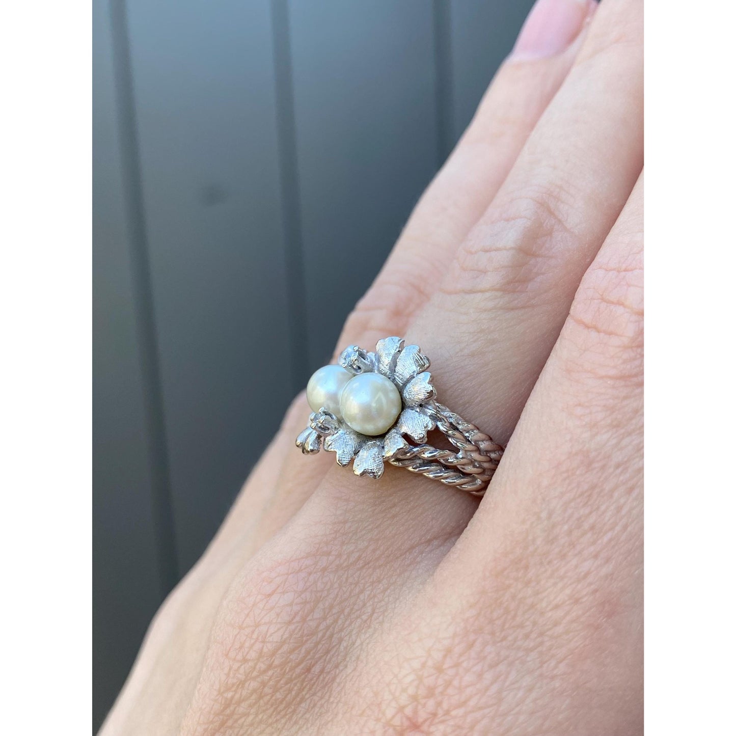 Vintage Solid 14k White Gold Diamond Pearl Flowers Ring - Size 5.5