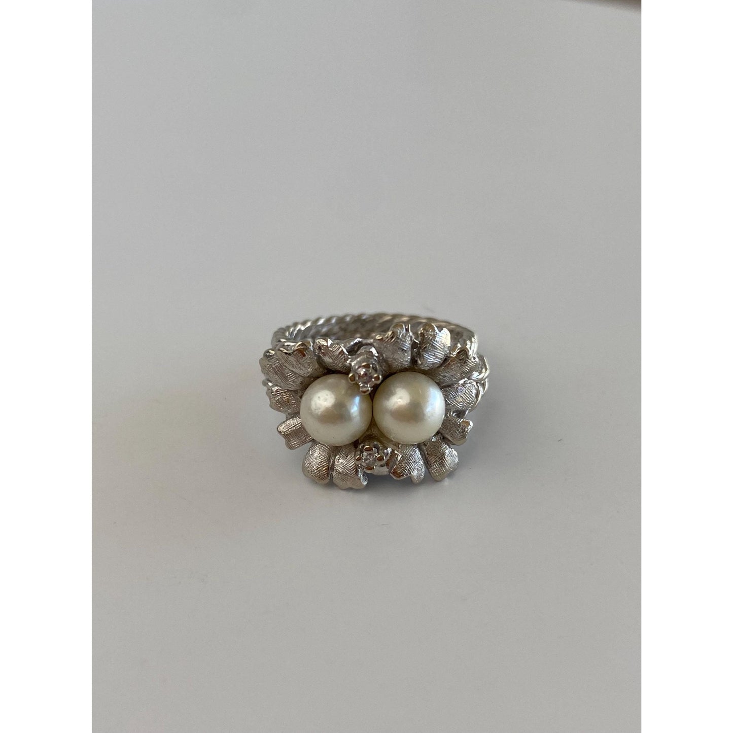 Vintage Solid 14k White Gold Diamond Pearl Flowers Ring - Size 5.5