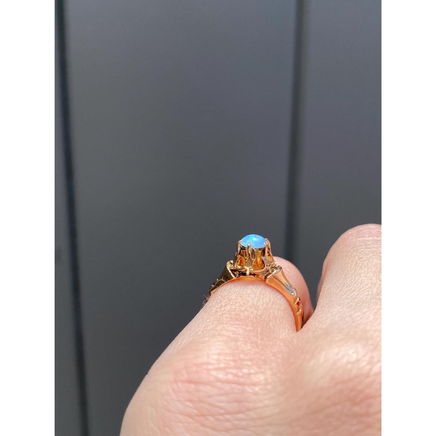 Vintage Solid 14k Yellow Gold Opal Ring - Size 4.25