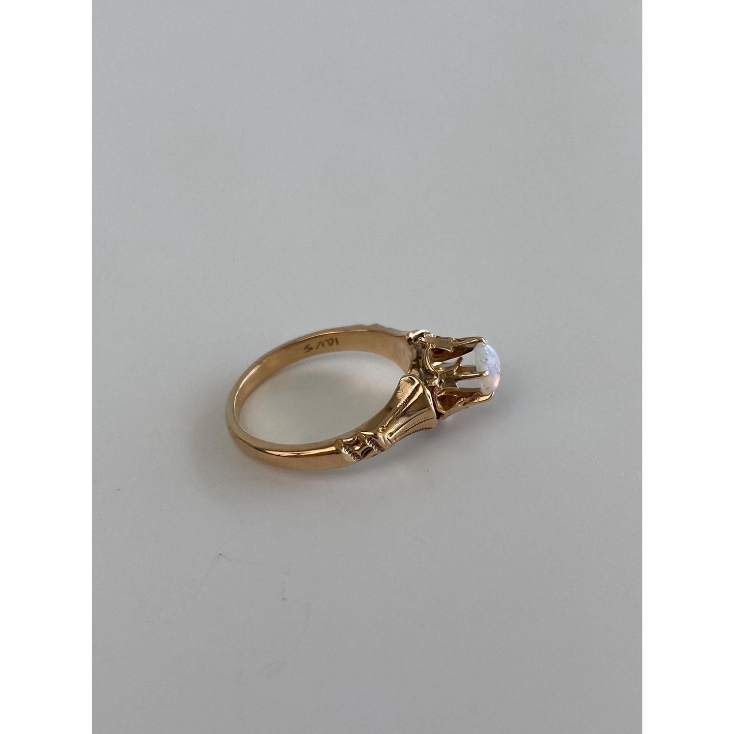 Vintage Solid 14k Yellow Gold Opal Ring - Size 4.25