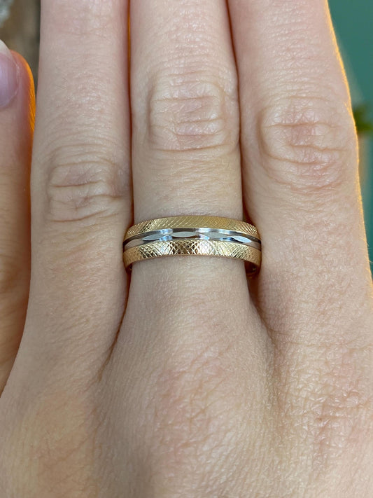 Vintage Solid 14k White & Yellow Gold Textured Diamond Cut Ring Band - Size 9.25