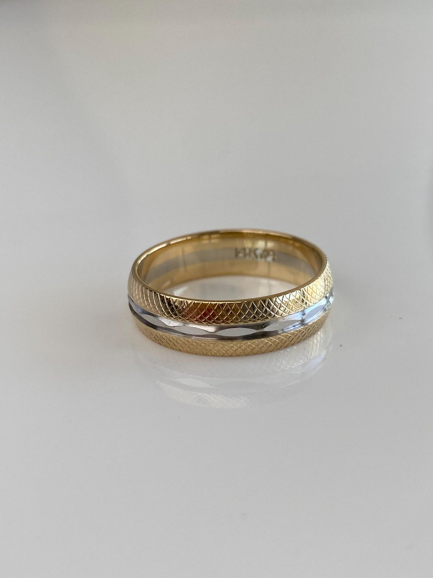 Vintage Solid 14k White & Yellow Gold Textured Diamond Cut Ring Band - Size 9.25