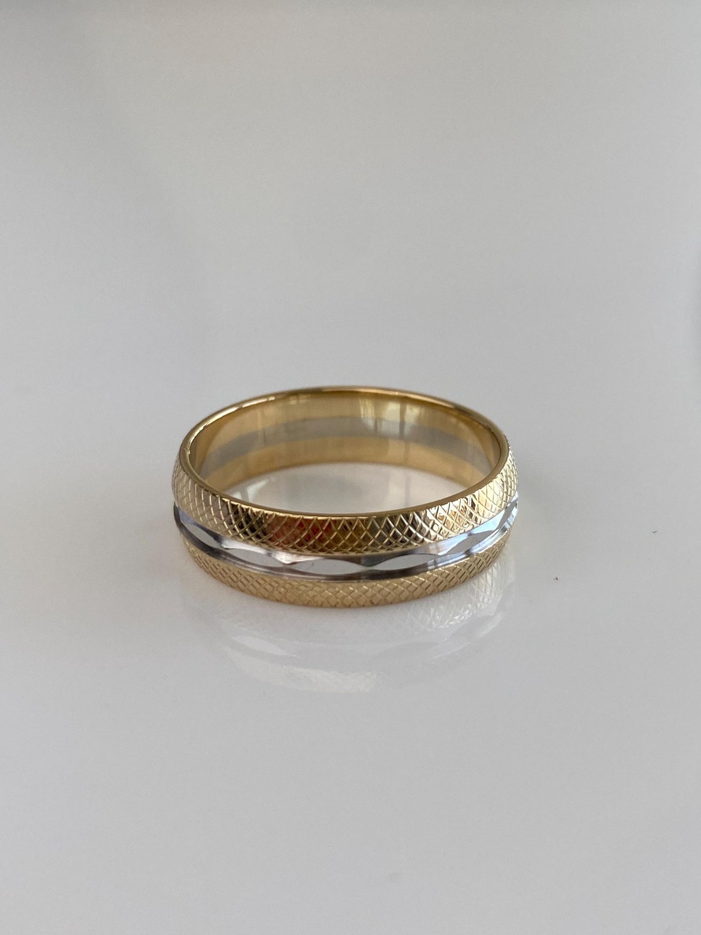 Vintage Solid 14k White & Yellow Gold Textured Diamond Cut Ring Band - Size 9.25