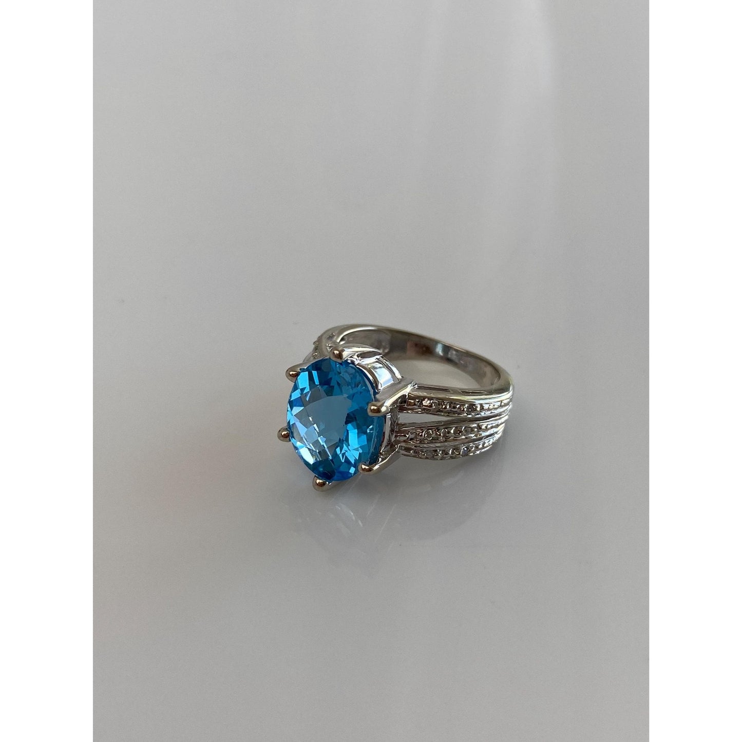 Vintage Solid 14k White Gold Diamond Topaz Ring - Size 6