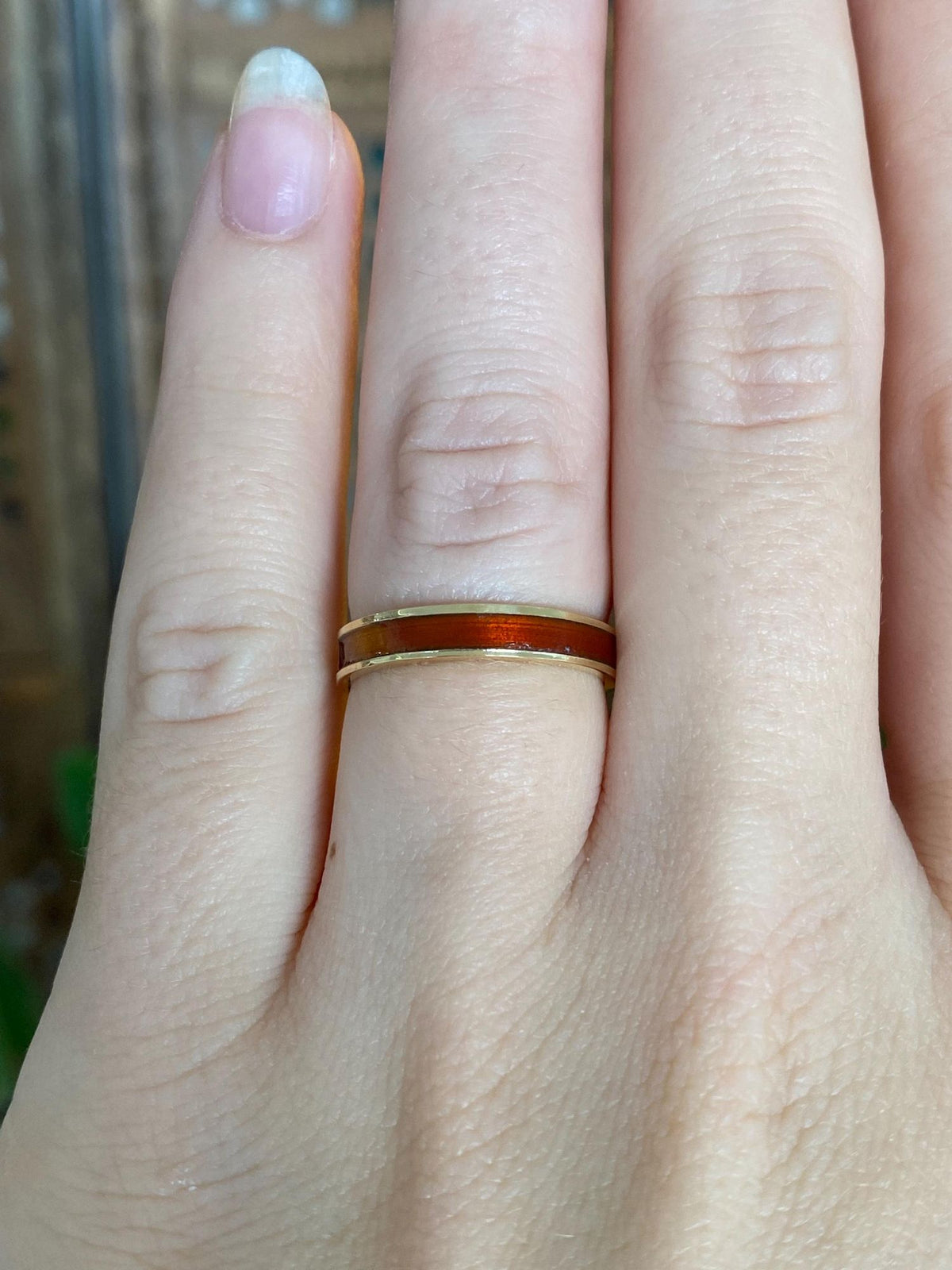 Vintage Solid 18k Yellow Gold Red Enamel Inlay Ring Band - Size 6