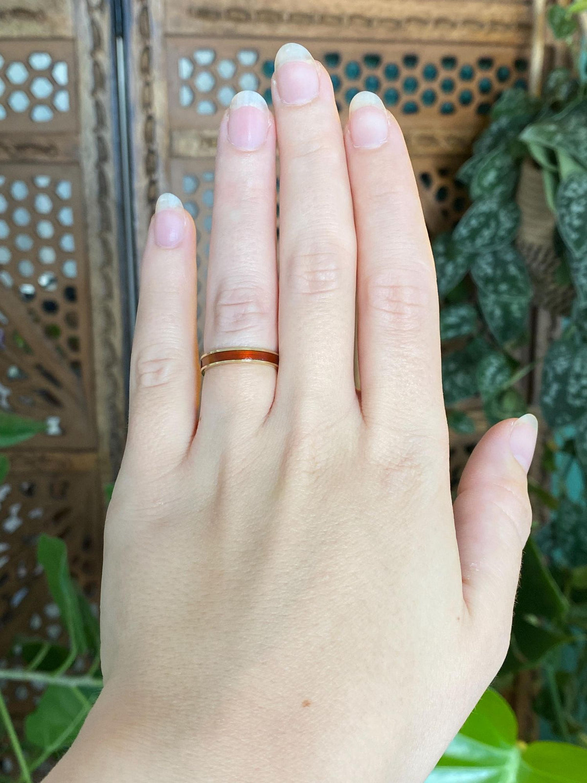 Vintage Solid 18k Yellow Gold Red Enamel Inlay Ring Band - Size 6