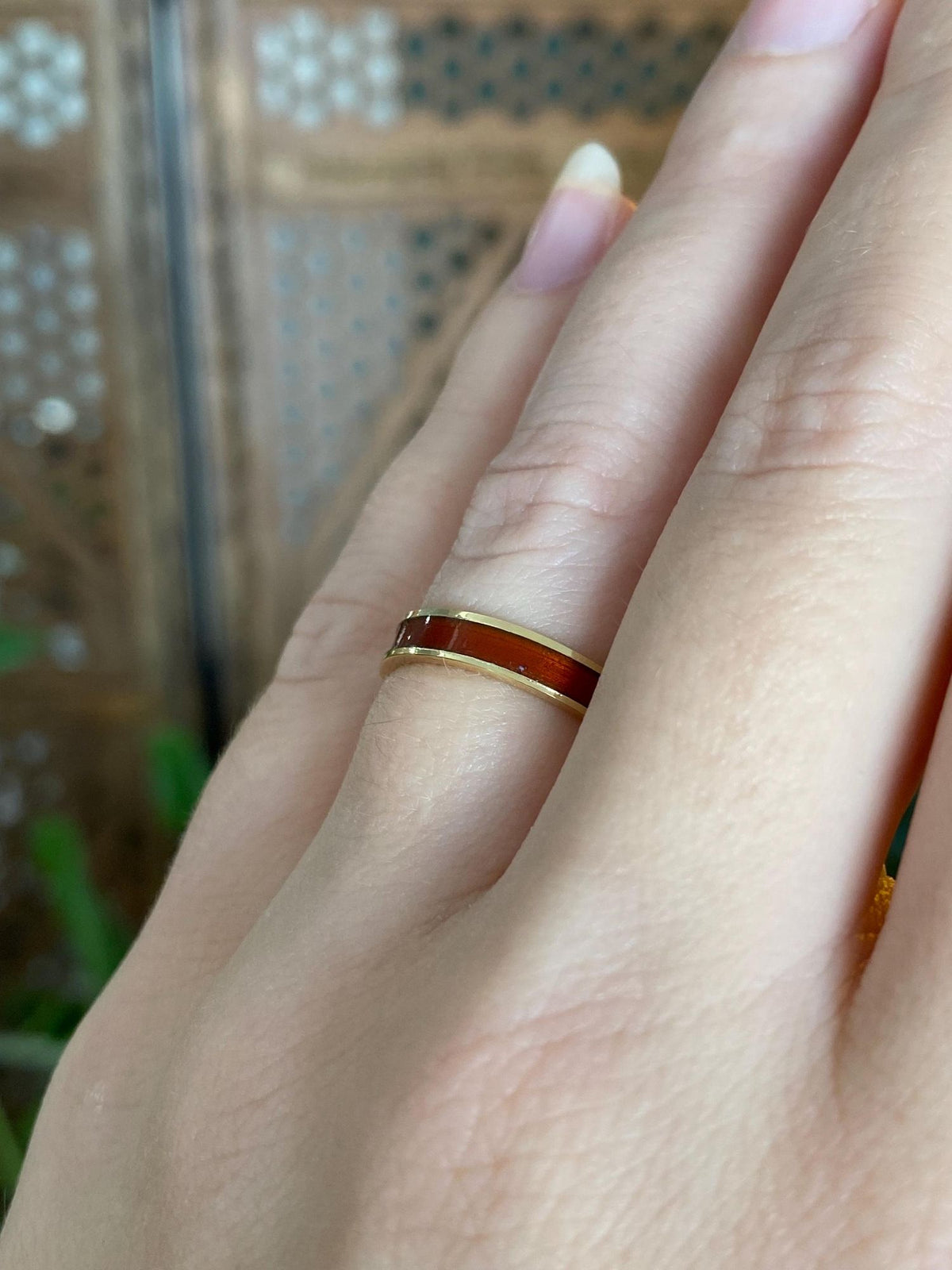 Vintage Solid 18k Yellow Gold Red Enamel Inlay Ring Band - Size 6