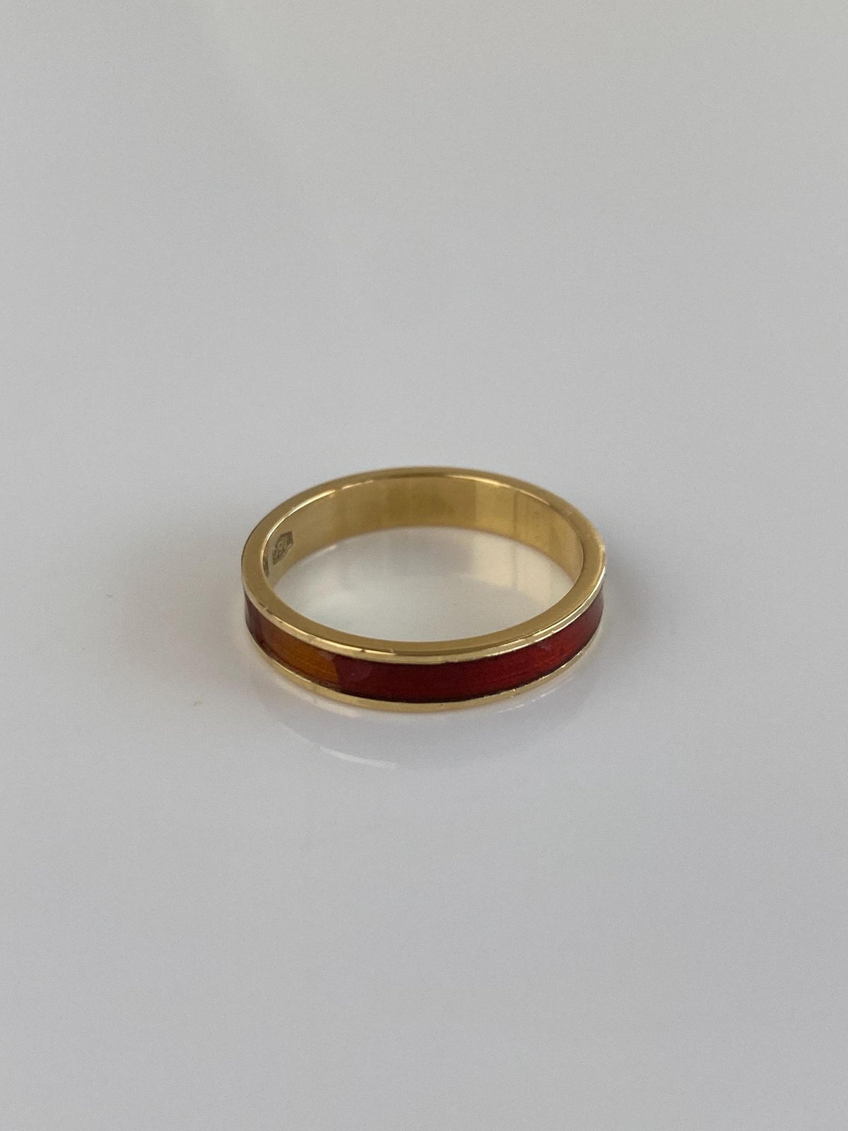 Vintage Solid 18k Yellow Gold Red Enamel Inlay Ring Band - Size 6