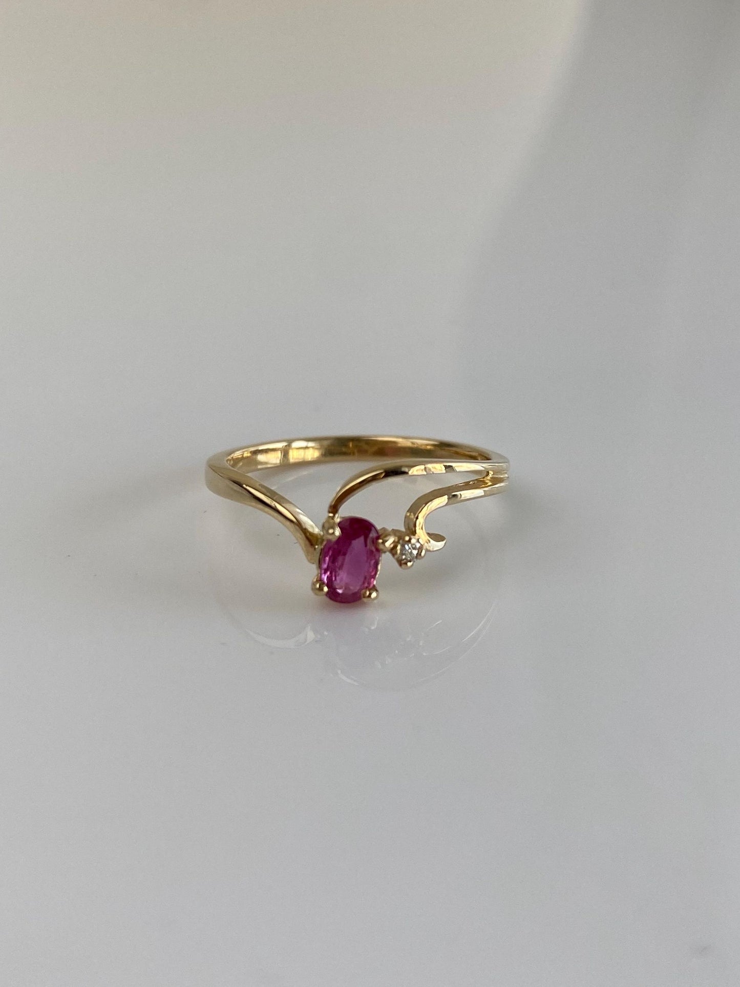 Vintage Solid 14k Yellow Gold Pink Sapphire Diamond Ring - Size 5.5