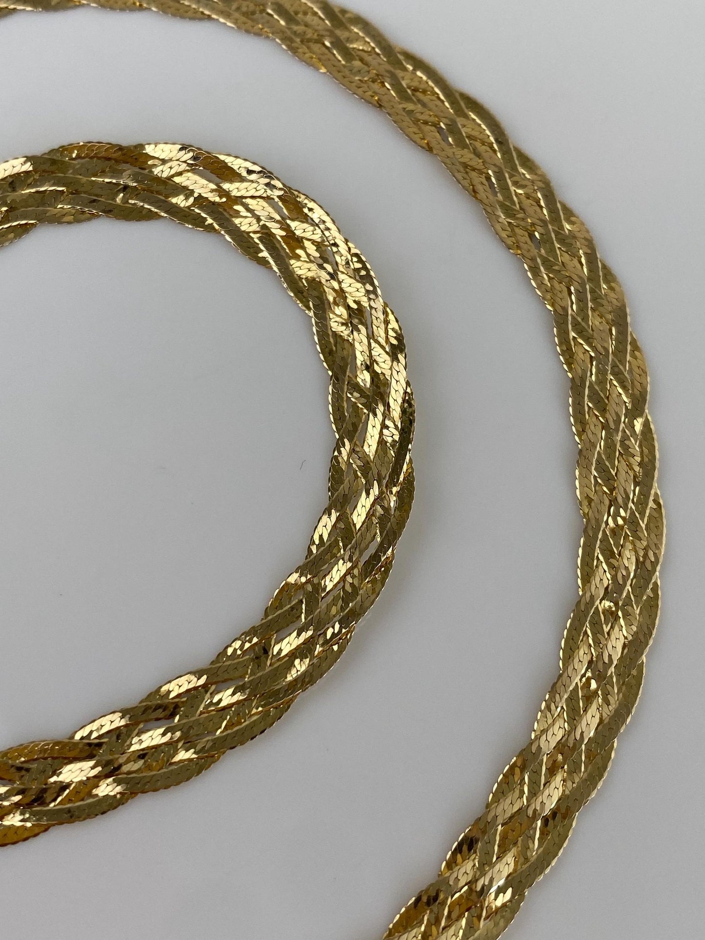 Vintage Solid 14k Yellow Gold Woven Flat Chain Necklace - 18 inches