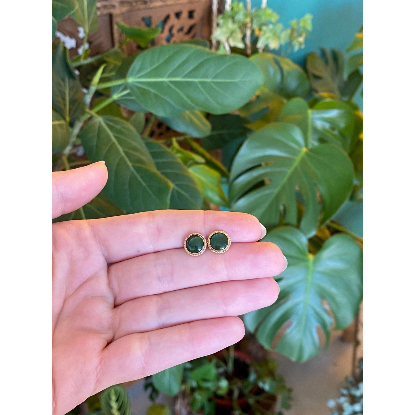 Vintage Solid 14k Yellow Gold Nephrite Jade Stud Earrings