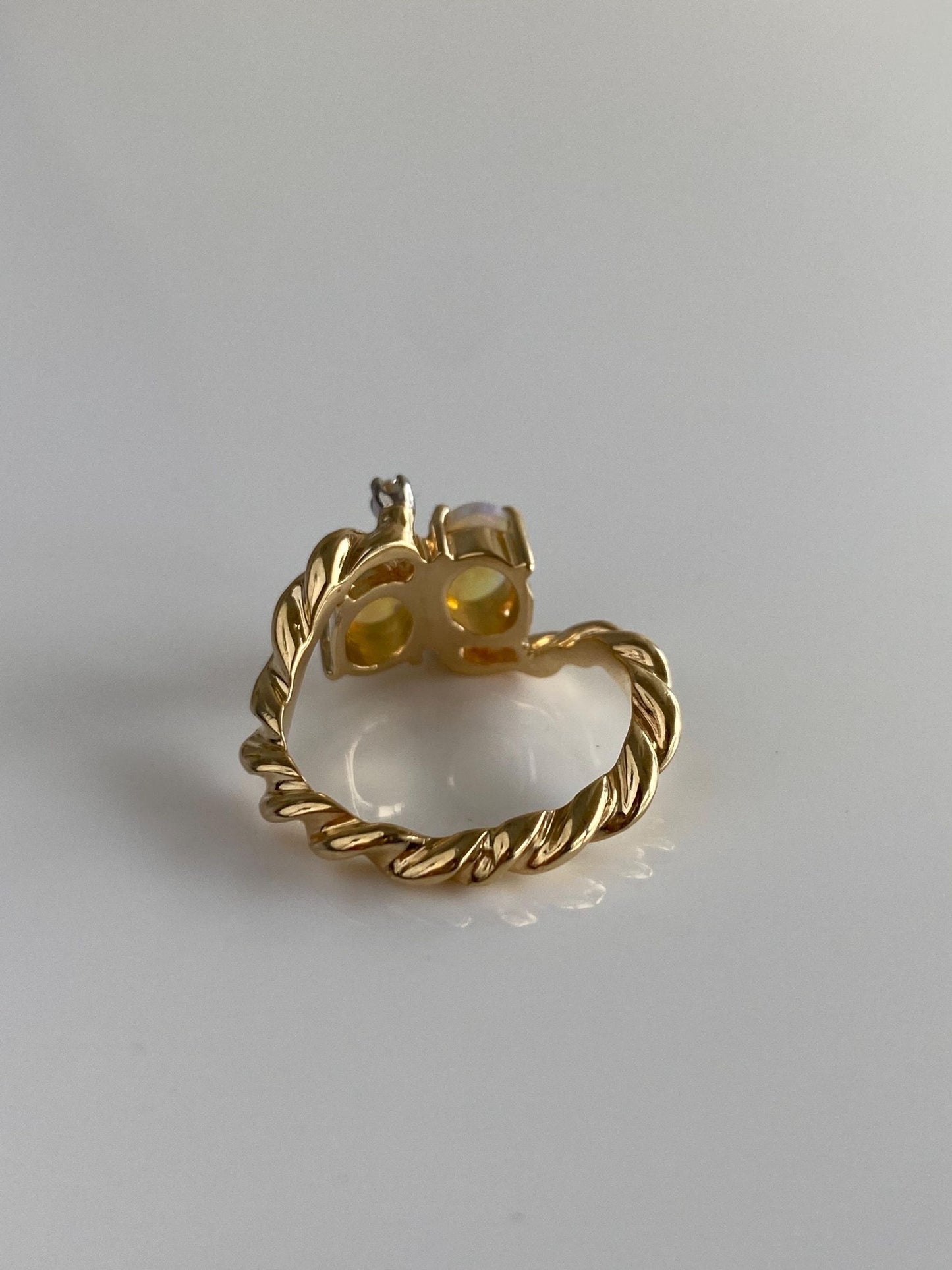 Vintage Solid 14k Yellow Gold Diamond Opals Twisted Ring - Size 5