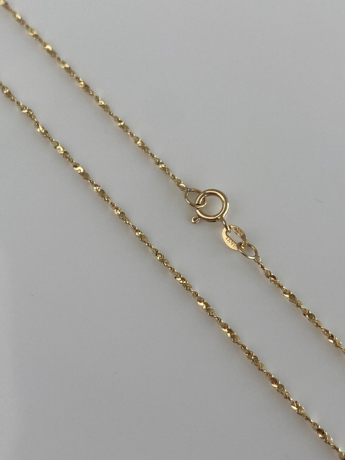 Vintage Solid 14k Yellow Gold Twisted Serpentine Chain Necklace - 18.25 inches