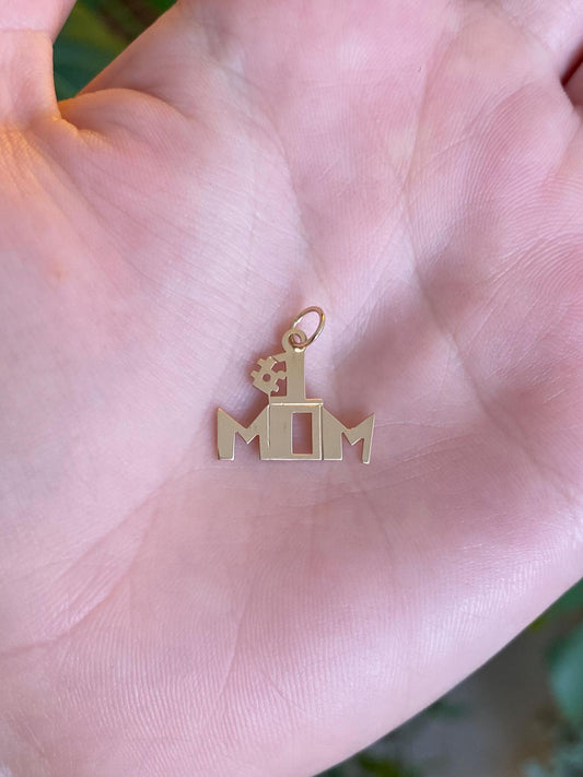 Vintage Solid 14k Yellow Gold #1 Mom Charm