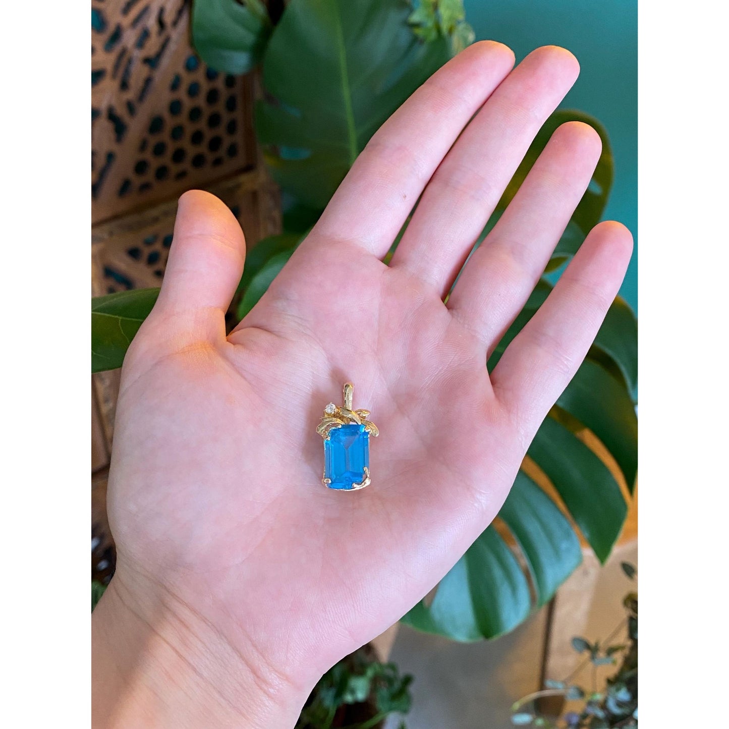 Vintage Solid 14k Yellow Gold Diamond Topaz Charm