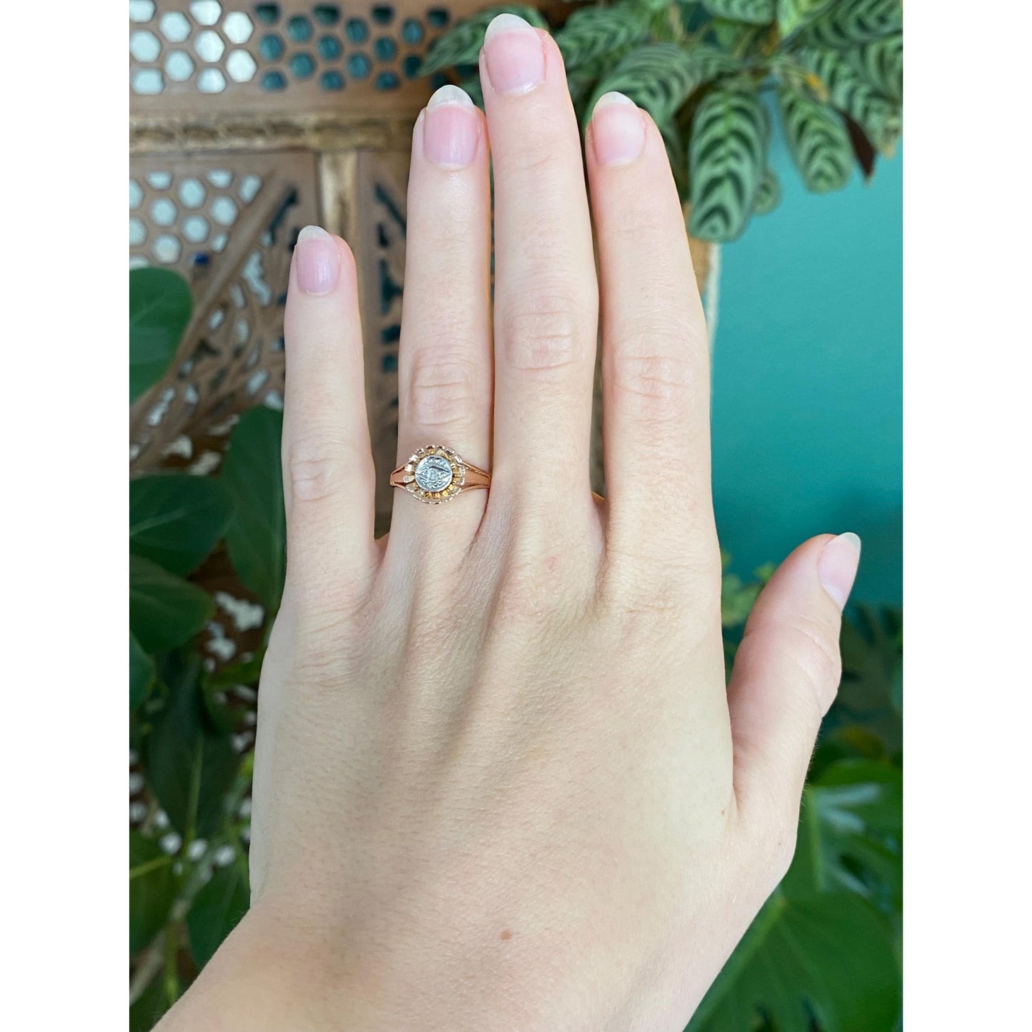 Vintage Solid 18k Rose & White Gold Clear Sapphire Eye Flower Ring - Size 5