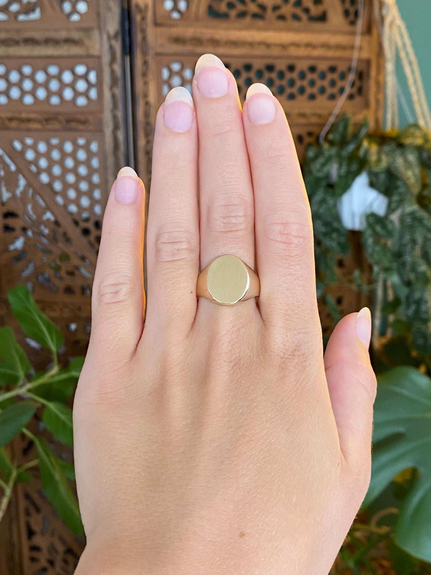 Vintage Solid 10k Yellow Gold Signet Ring - Size 9.75