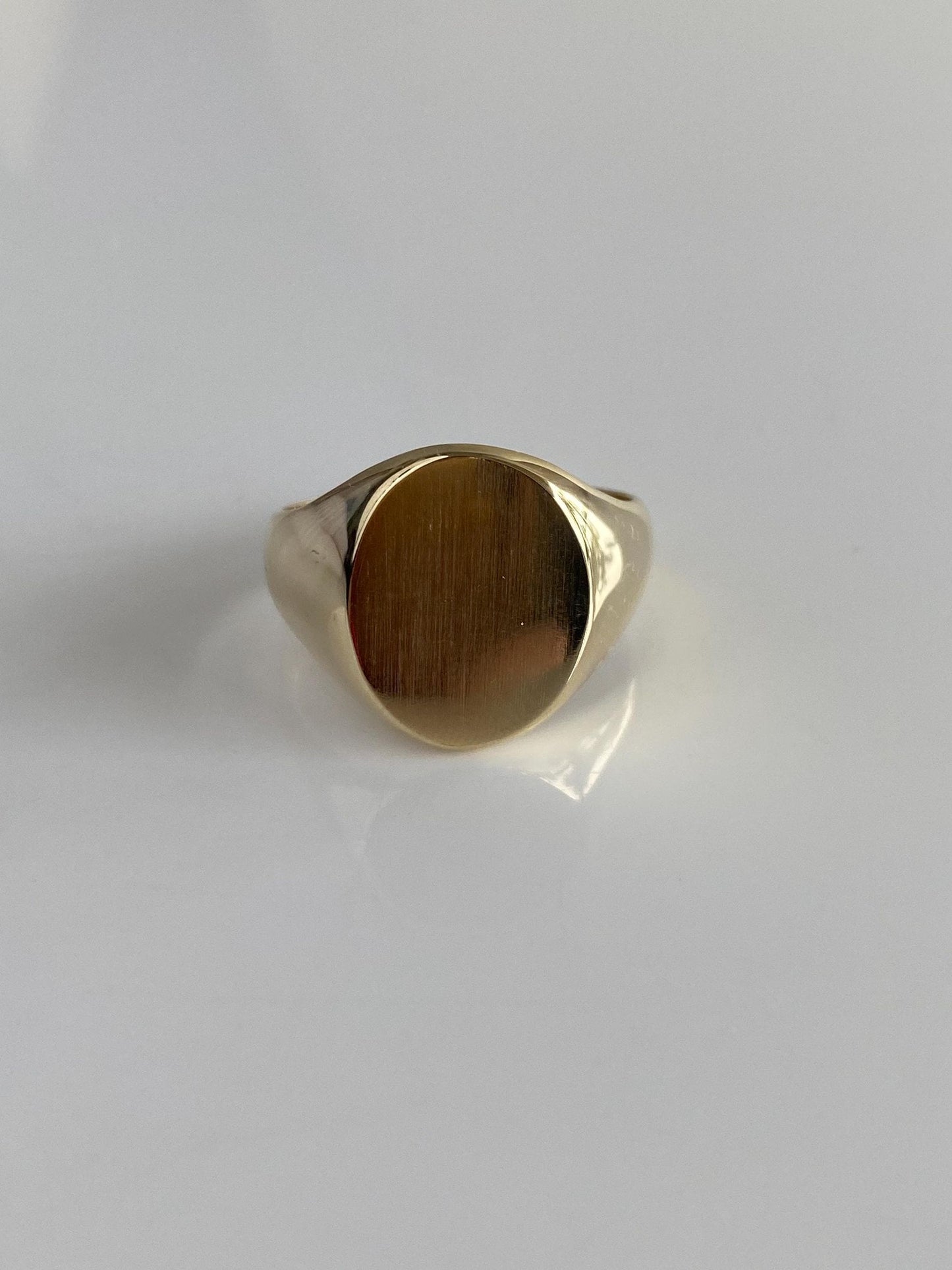 Vintage Solid 10k Yellow Gold Signet Ring - Size 9.75