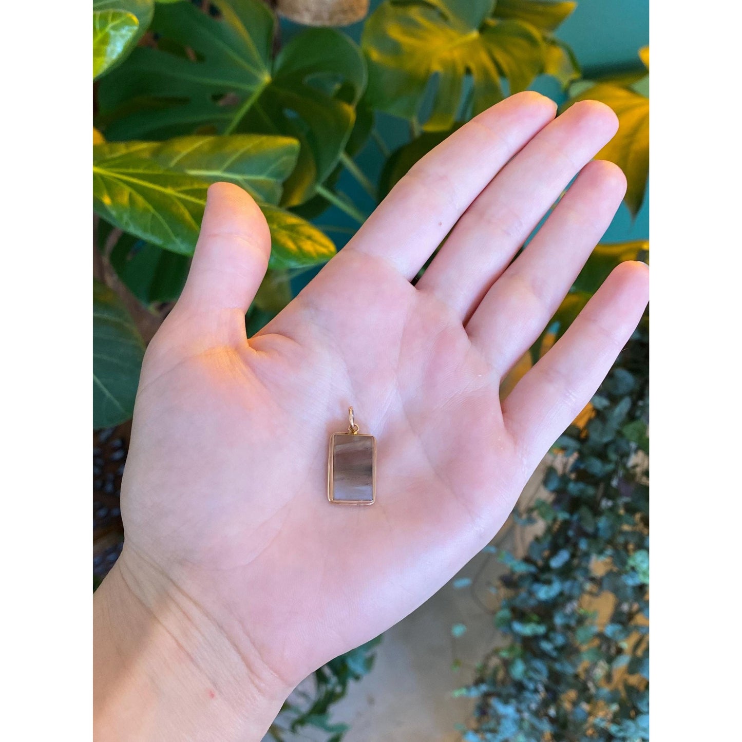 Vintage Solid 10k Yellow Gold Agate Charm