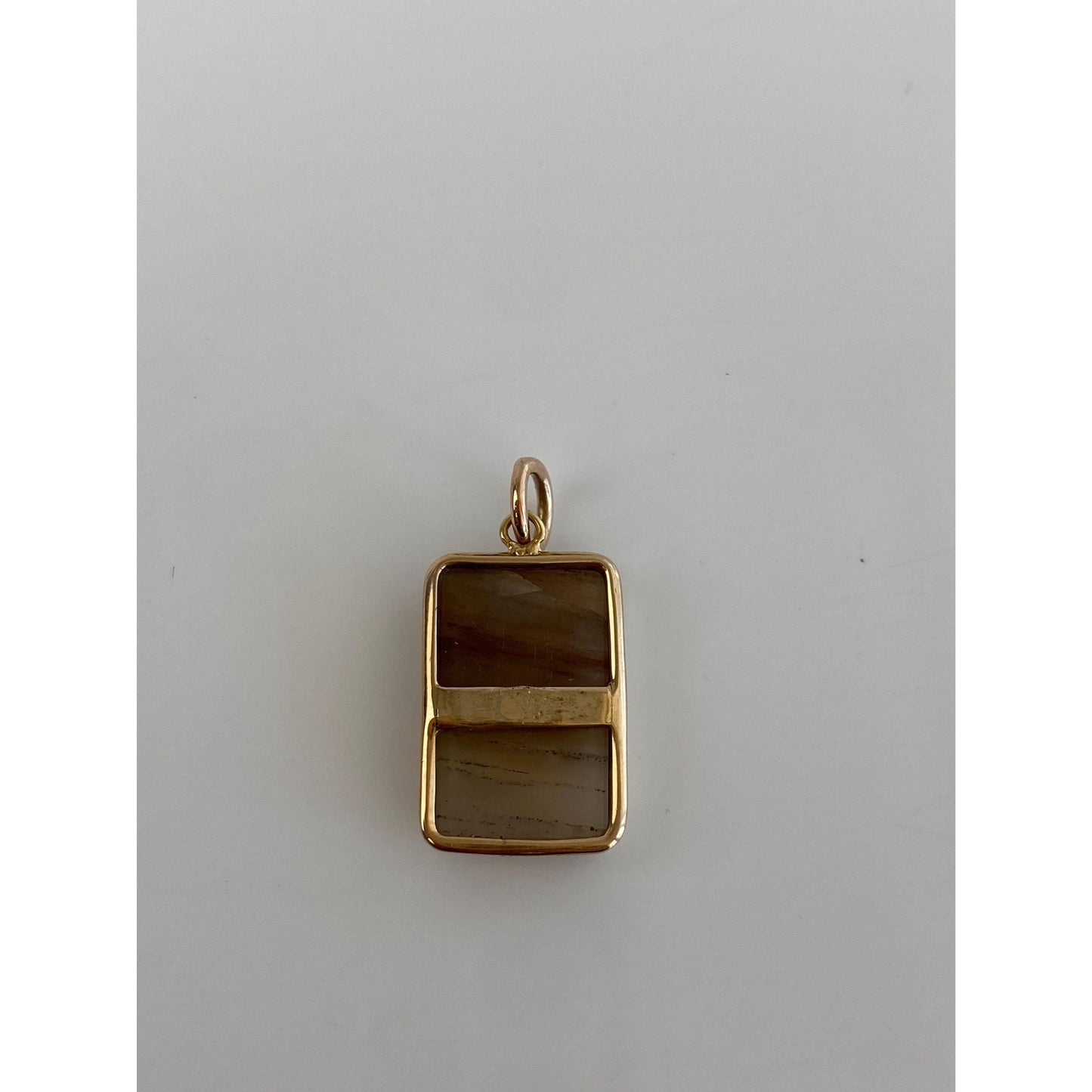 Vintage Solid 10k Yellow Gold Agate Charm