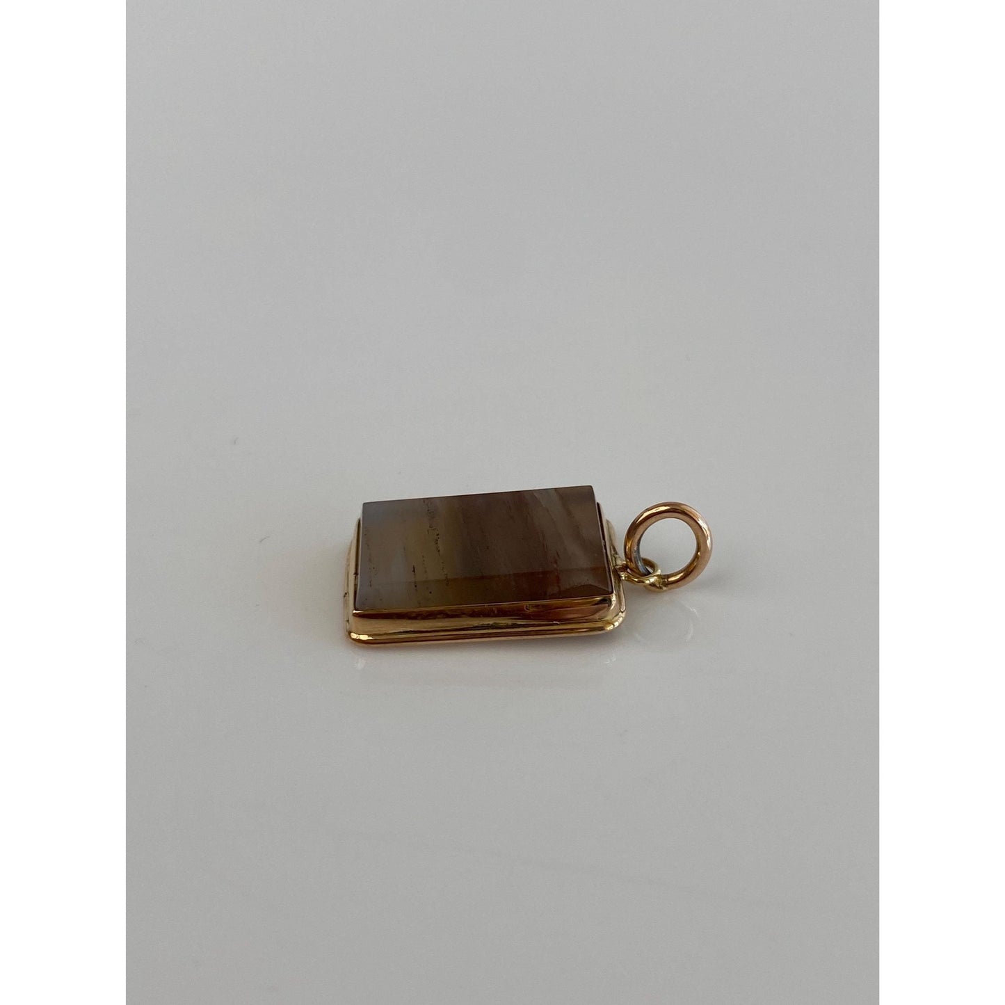 Vintage Solid 10k Yellow Gold Agate Charm