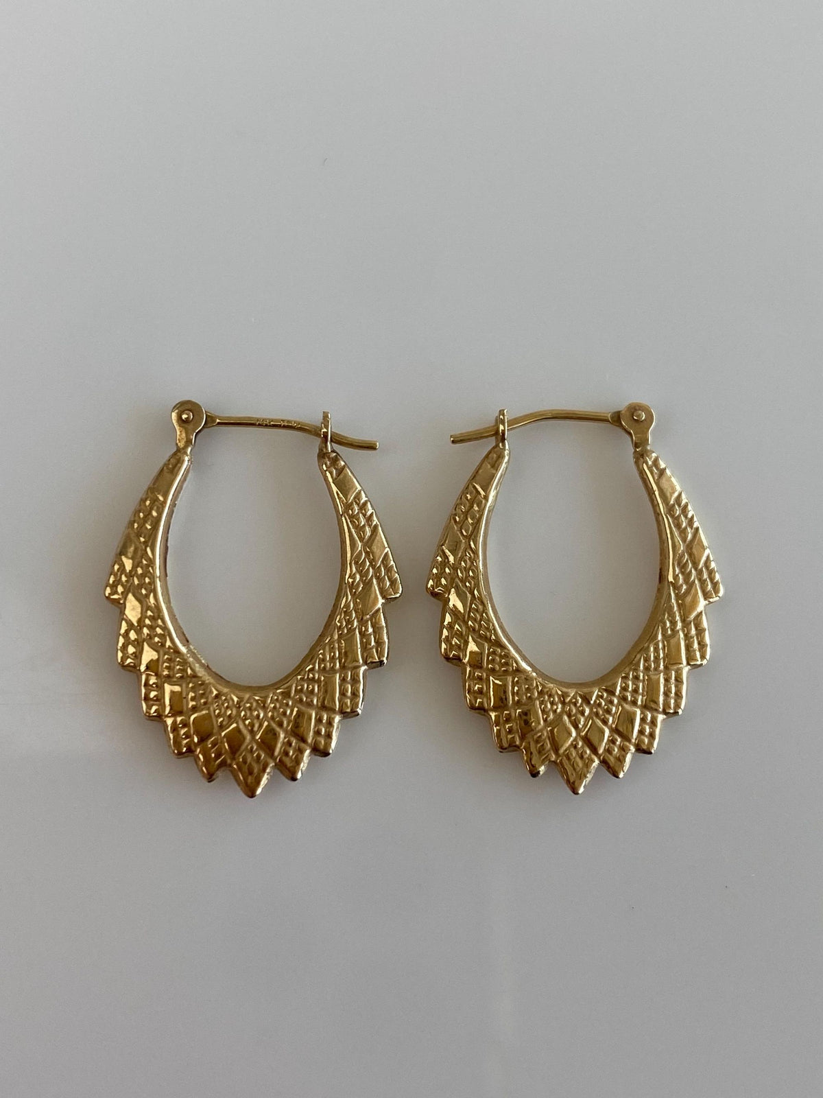 Vintage 14k Yellow Gold Textured Design Hoop Earrings