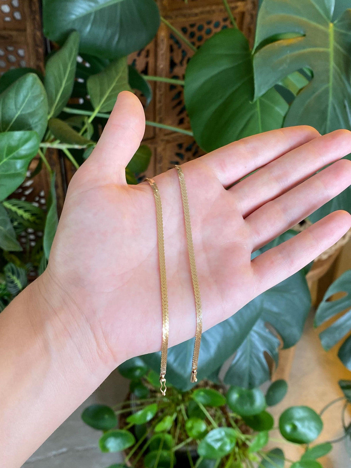 Vintage Solid 14k Yellow Gold Herringbone Chain Necklace - 17 inches