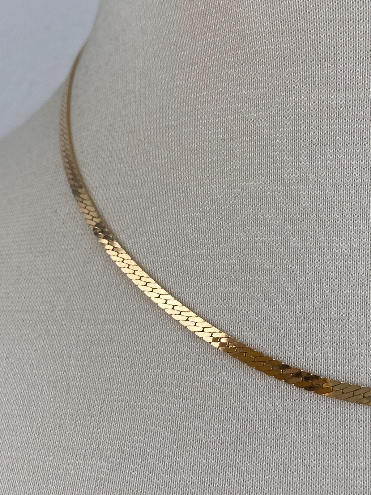 Vintage Solid 14k Yellow Gold Herringbone Chain Necklace - 17 inches