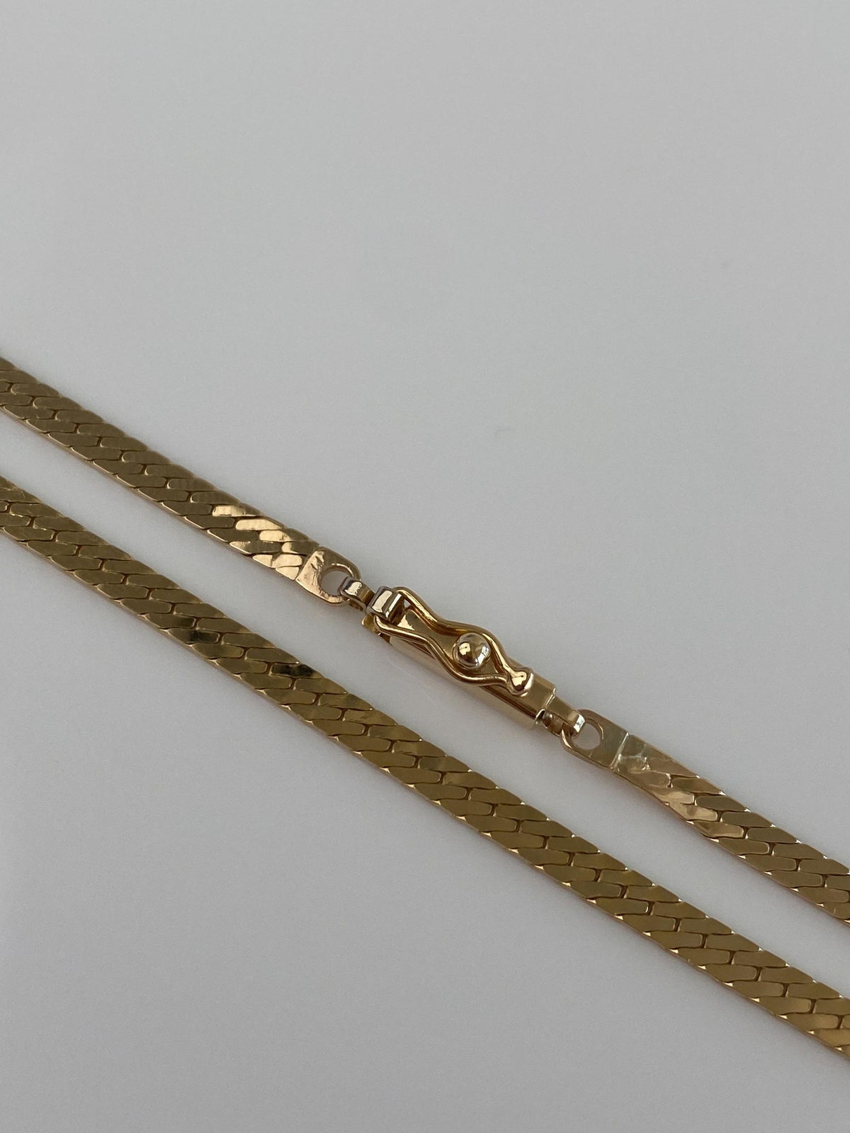 Vintage Solid 14k Yellow Gold Herringbone Chain Necklace - 17 inches