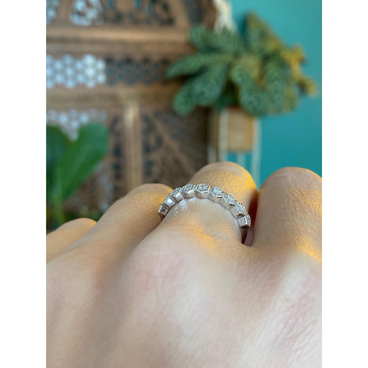 Vintage Solid 10k White Gold Diamond Ring Band - Size 6.75