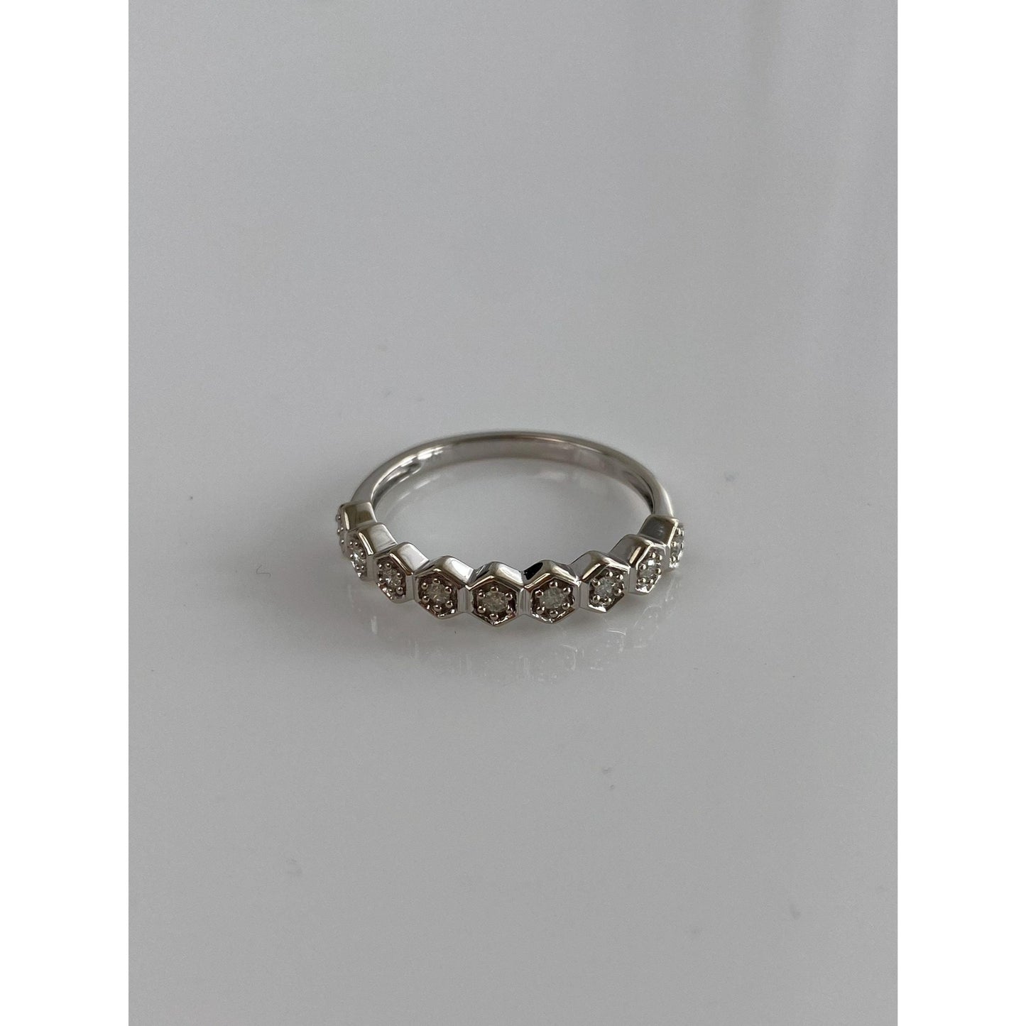 Vintage Solid 10k White Gold Diamond Ring Band - Size 6.75