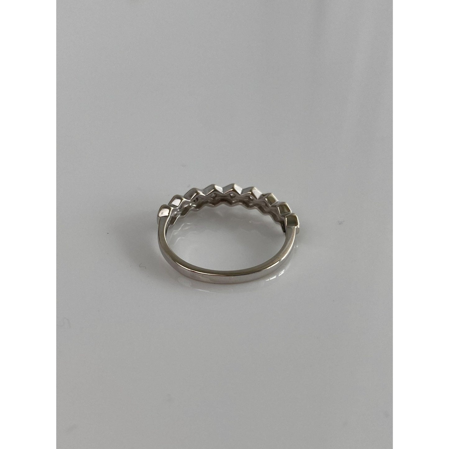 Vintage Solid 10k White Gold Diamond Ring Band - Size 6.75