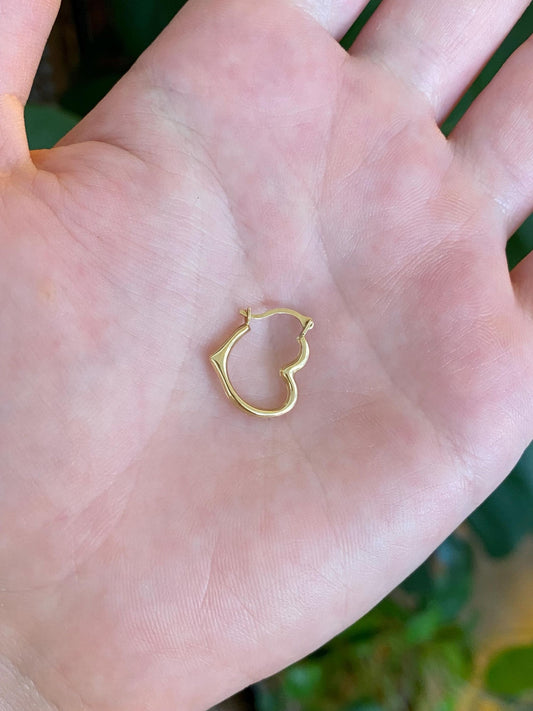 Vintage 14k Yellow Gold SINGLE Heart Hoop Earring