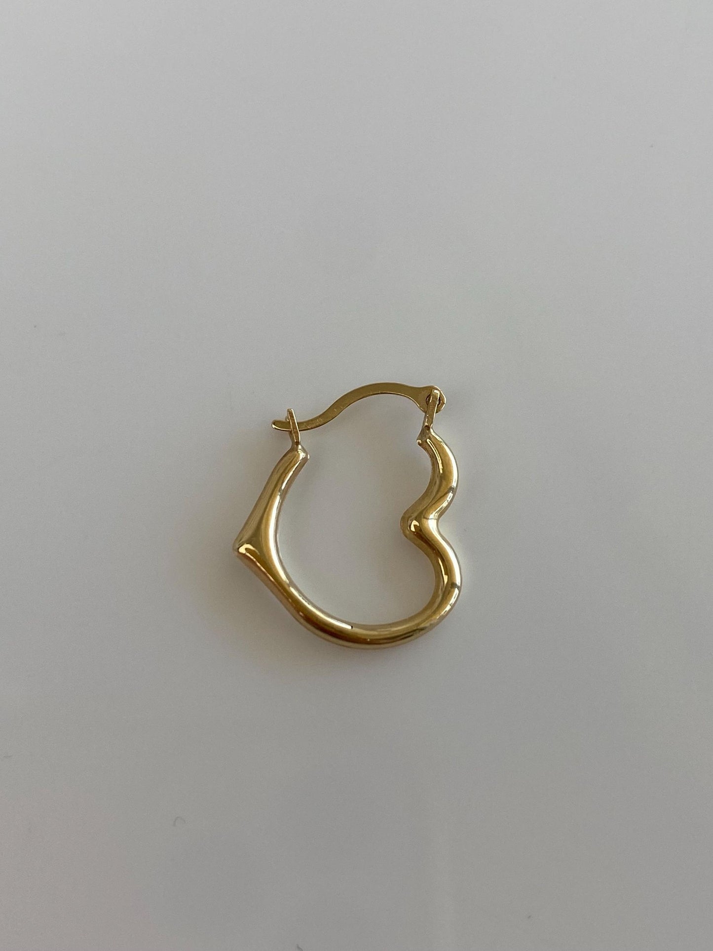 Vintage 14k Yellow Gold SINGLE Heart Hoop Earring