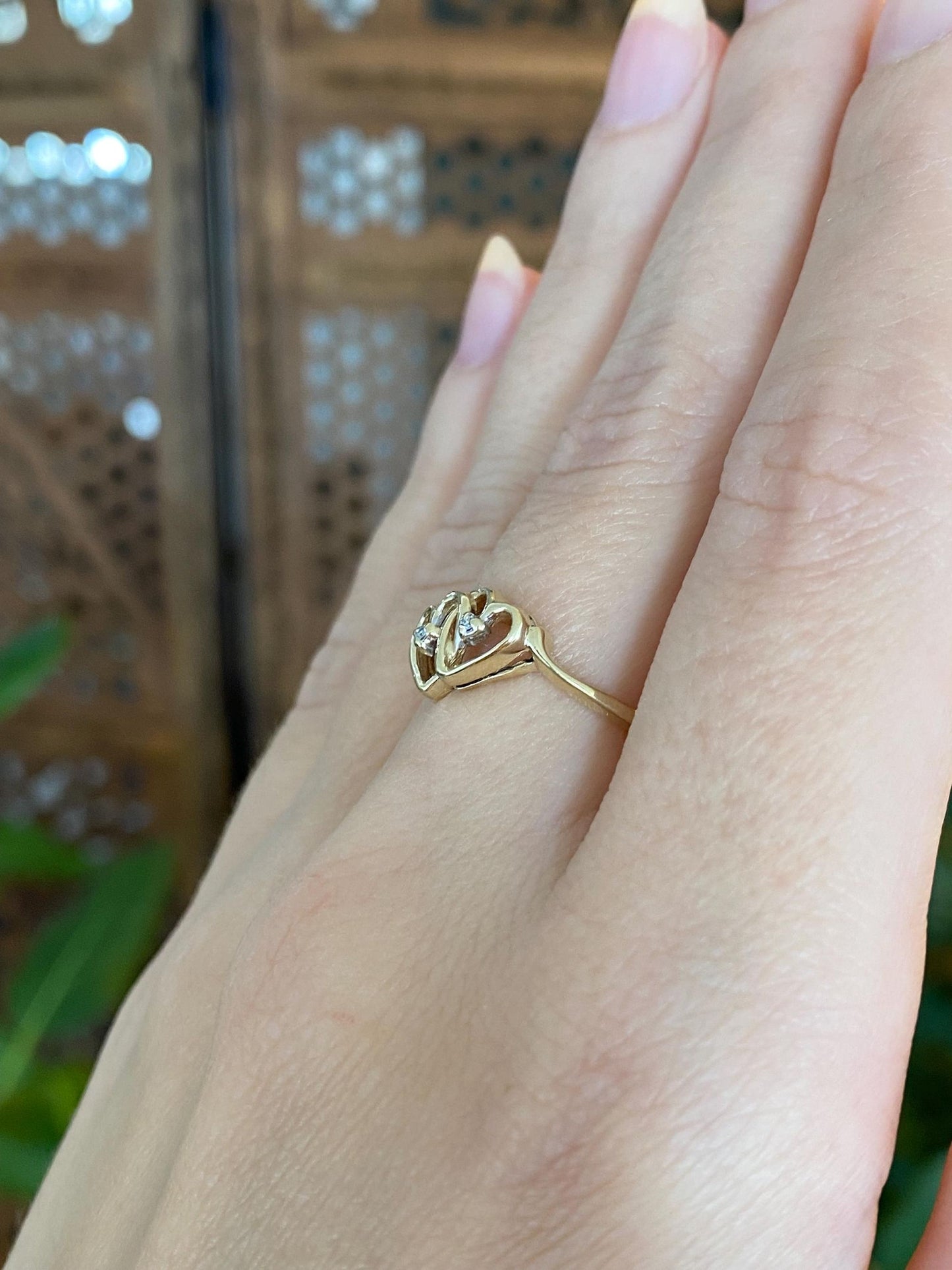 Vintage Solid 10k Yellow Gold Diamond Hearts Ring - Size 6.5