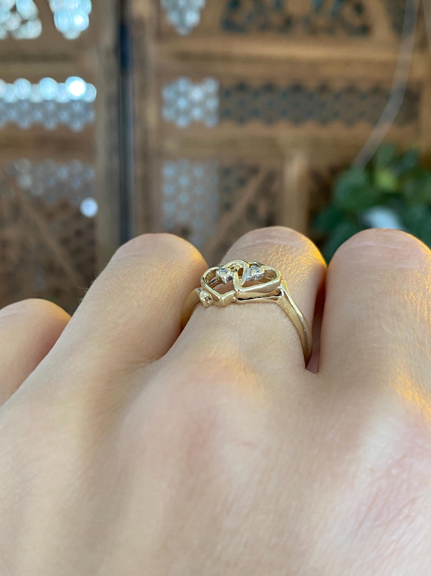 Vintage Solid 10k Yellow Gold Diamond Hearts Ring - Size 6.5