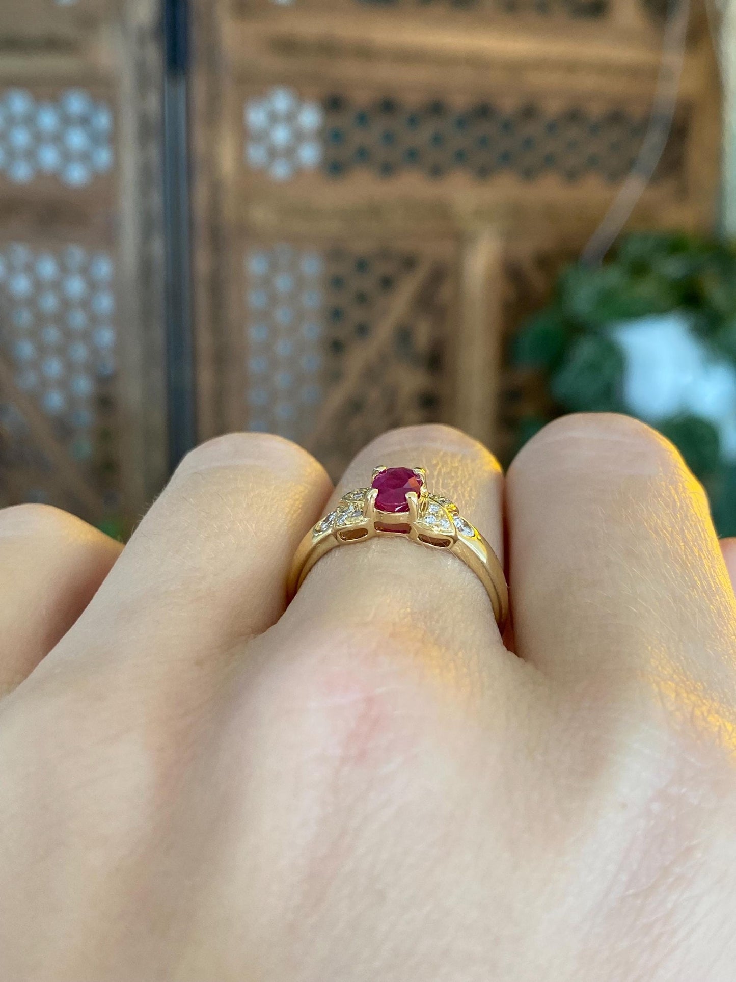 Vintage Solid 18k Yellow Gold Ruby Diamond Ring - Size 6.25