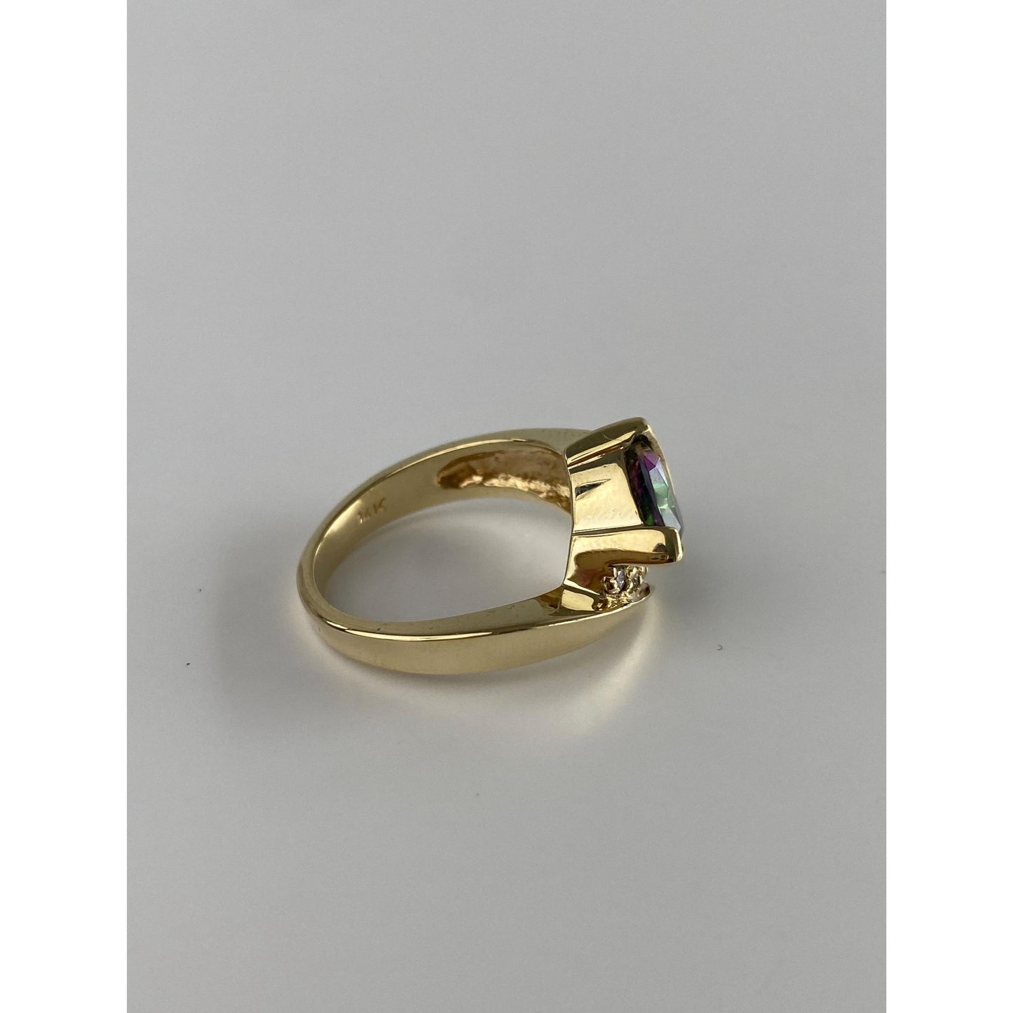 Vintage Solid 14k Yellow Gold Diamond Mystic Topaz Ring - Size 6