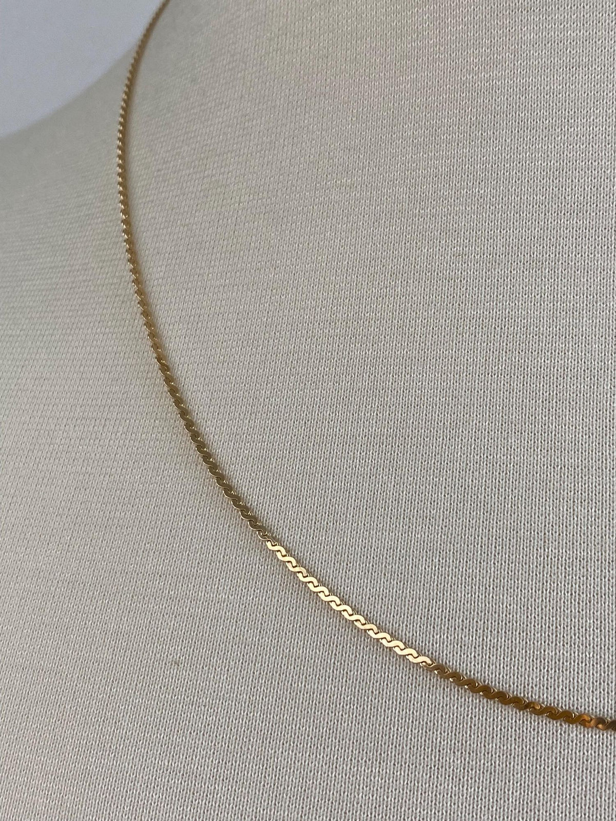 Vintage Solid 14k Yellow Gold Serpentine Chain Necklace - 20 inches